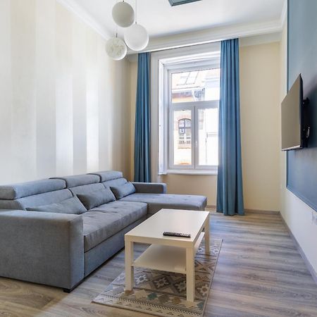 R62A Rottenbiller Apartment Boedapest Buitenkant foto